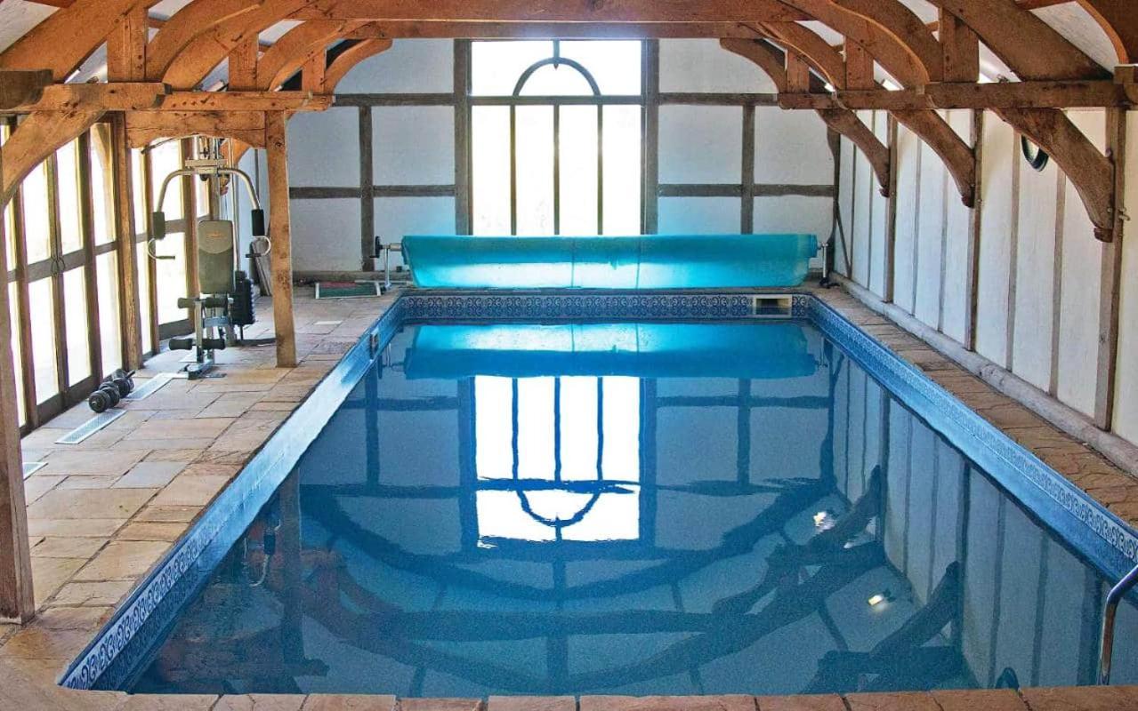 הוילה וויראל The Old Mill Barn With Hot Tub And Private Use Of Heated Pool מראה חיצוני תמונה