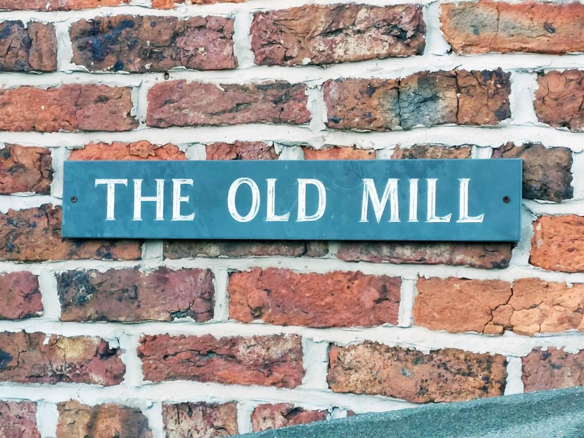 הוילה וויראל The Old Mill Barn With Hot Tub And Private Use Of Heated Pool מראה חיצוני תמונה